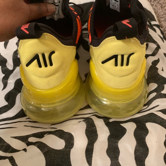 Nike Air Max 270 - Picture 4 of 11